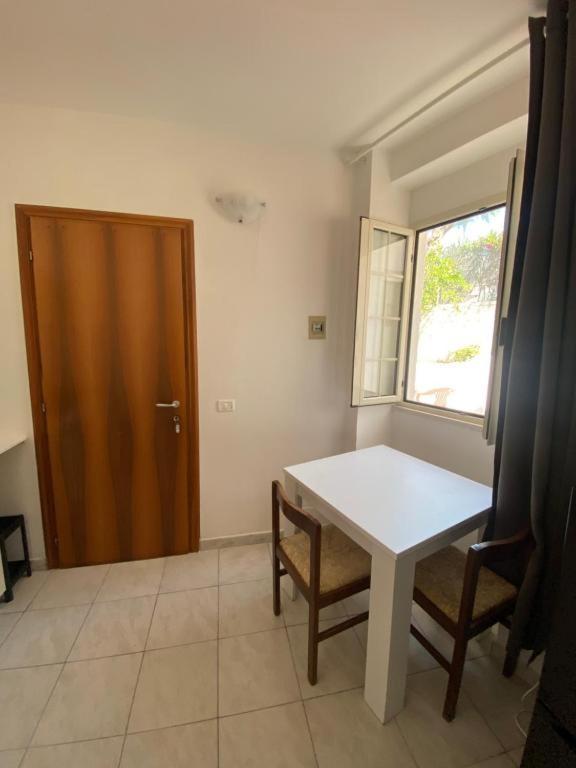 Tosk House Lägenhet Peschici Exteriör bild